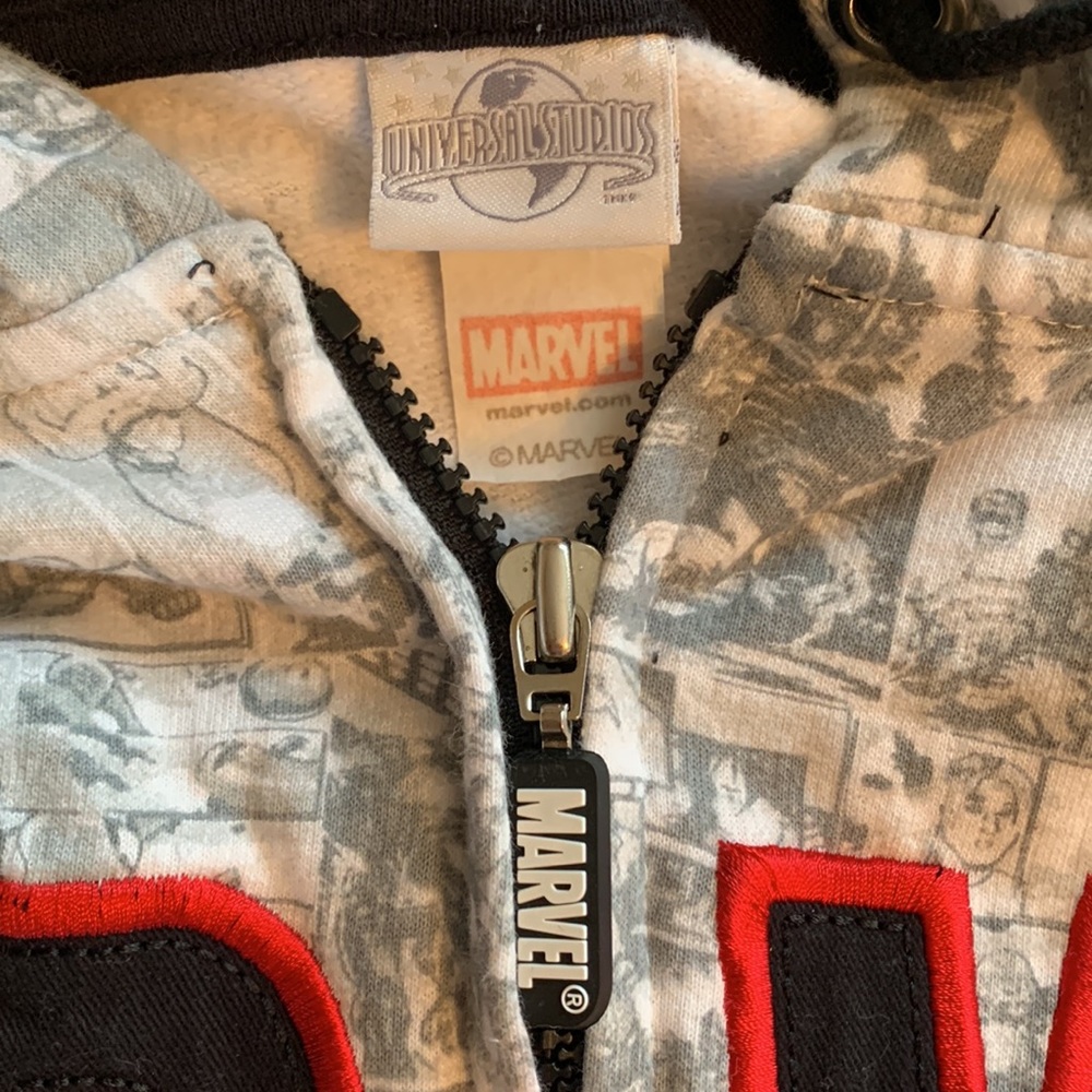 Marvel Superheroes Universal Studios Sweatshirt Z… - image 3
